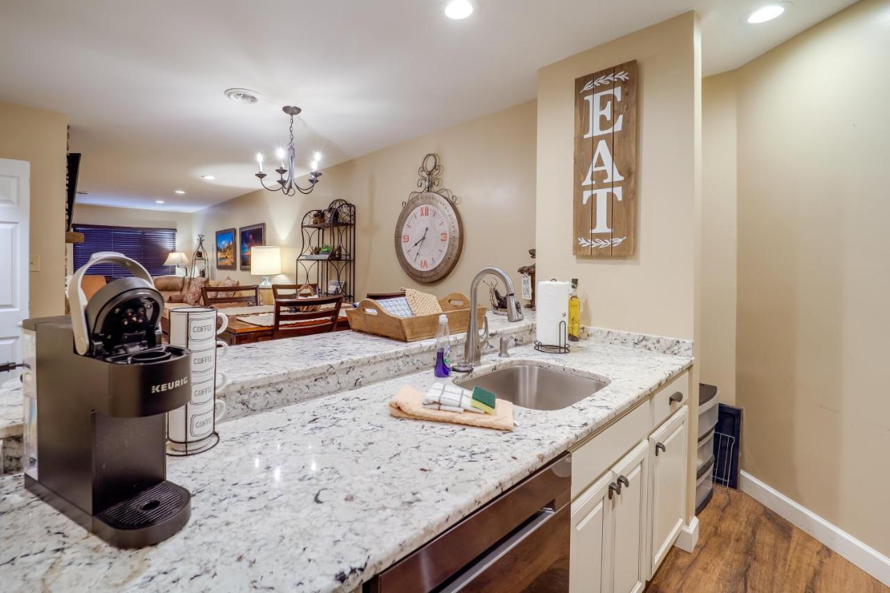 Cozy Banner Elk Condo With Fireplace And Lookout Deck! Экстерьер фото